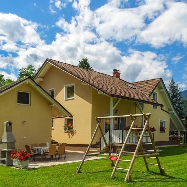Apartmaji Cujez Recica ob Savinji Luaran gambar